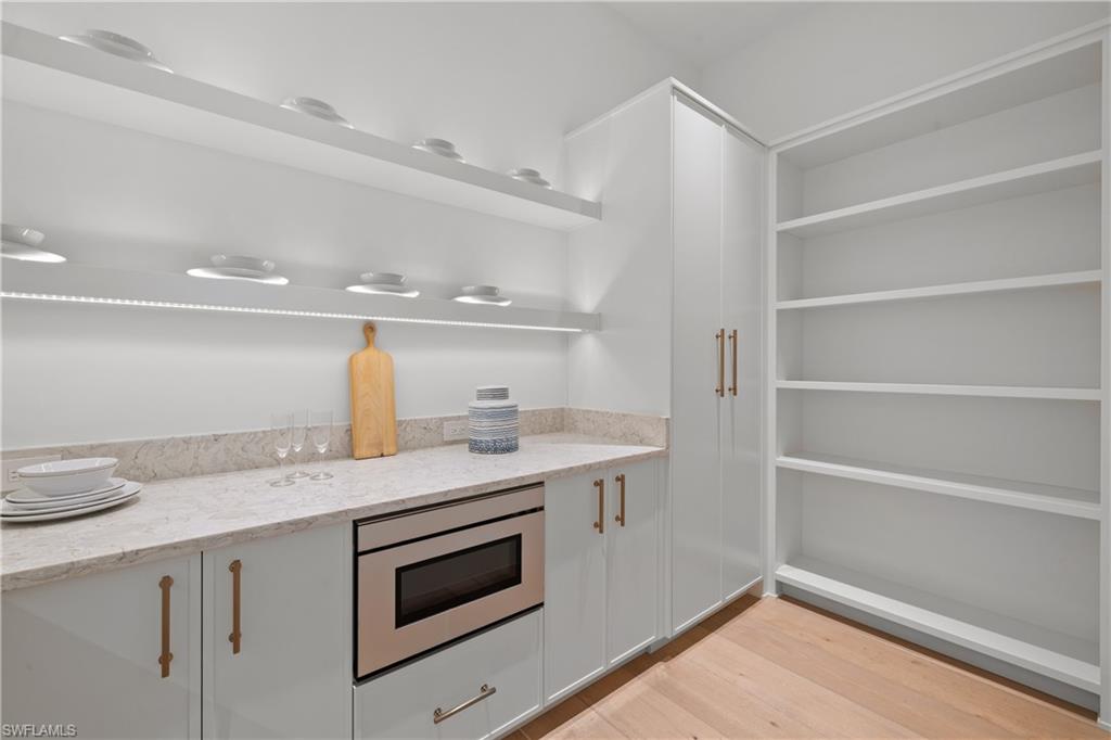 LAKE PARK - Residential