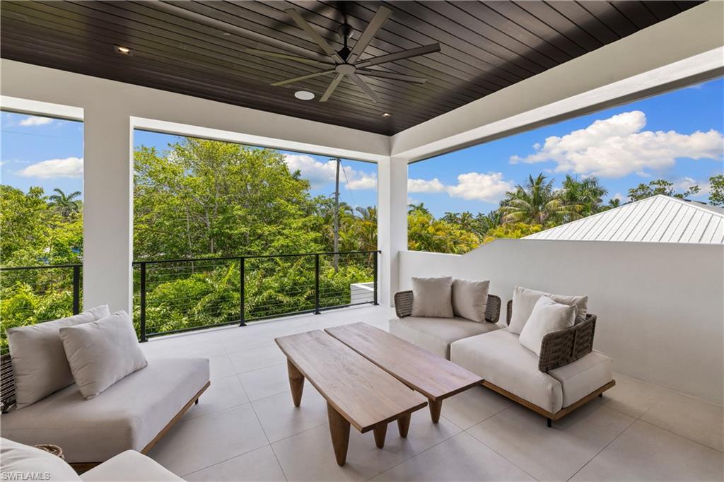 LAKE PARK - Residential