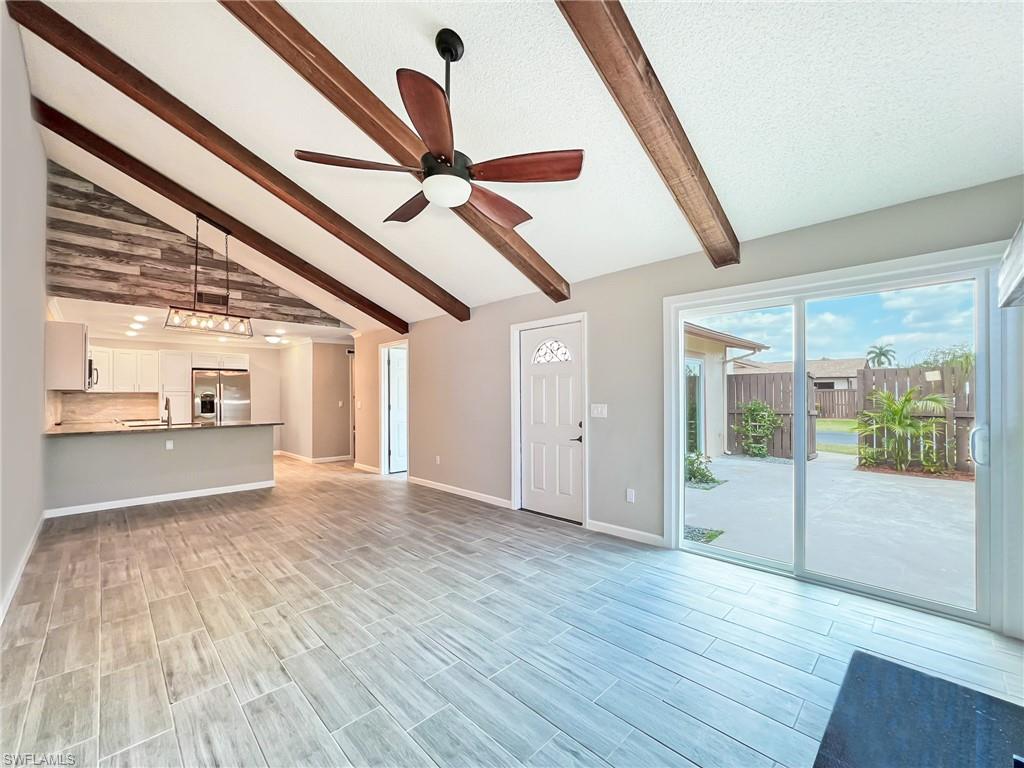 ROYAL WOODS - Residential