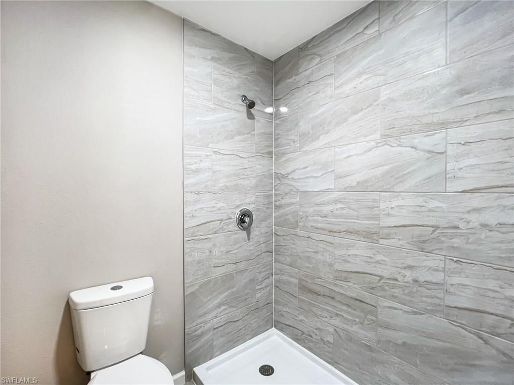 ROYAL WOODS - Residential