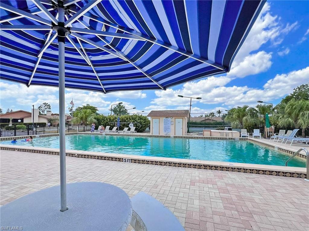 ROYAL WOODS - Residential