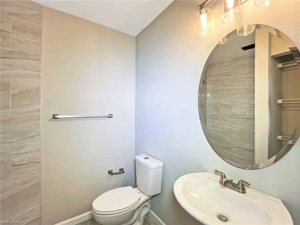 ROYAL WOODS - Residential