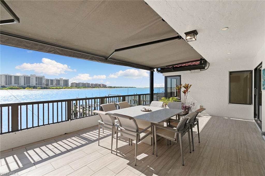 400 LA PENINSULA - Residential