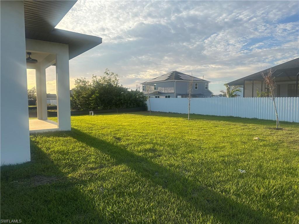 CAPE CORAL - Residential