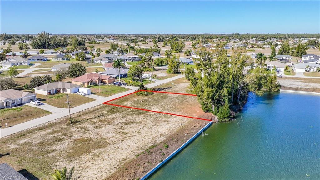 CAPE CORAL - Land