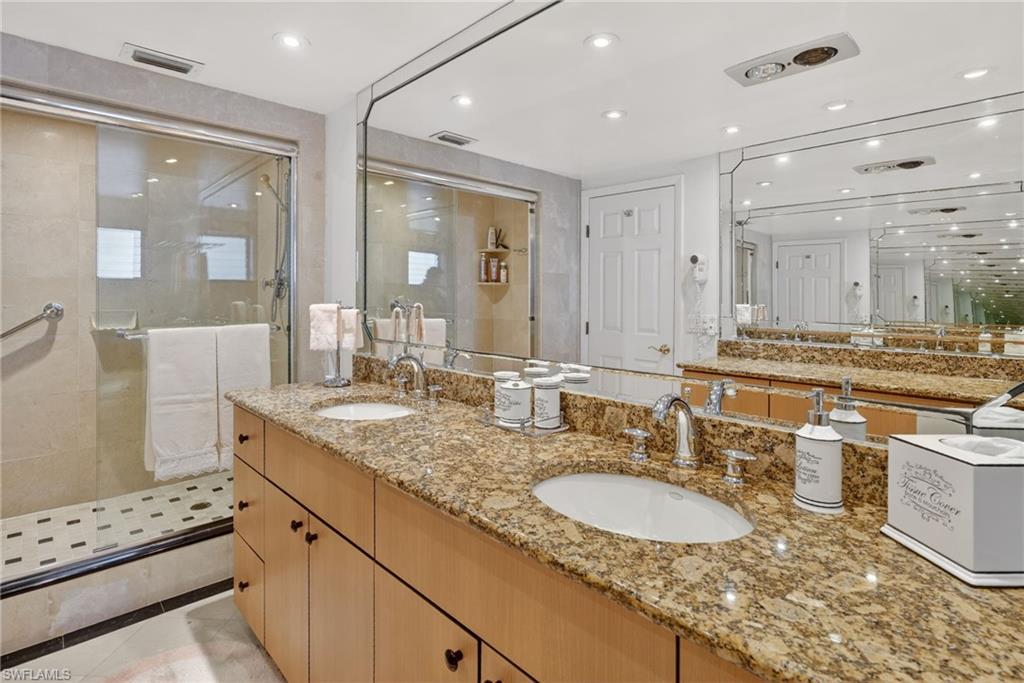 POINTE ROYALE - Residential