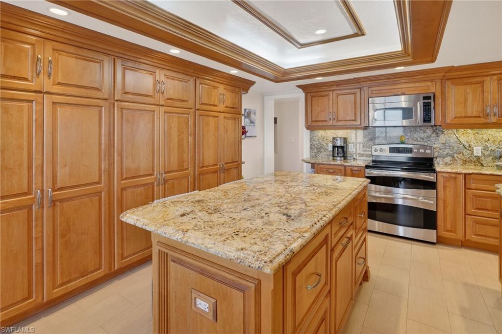 POINTE ROYALE - Residential