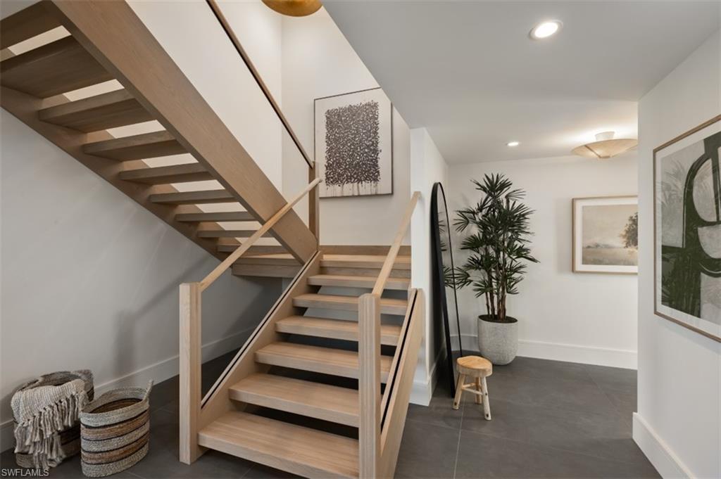 LAS BRISAS AT PELICAN BAY - Residential