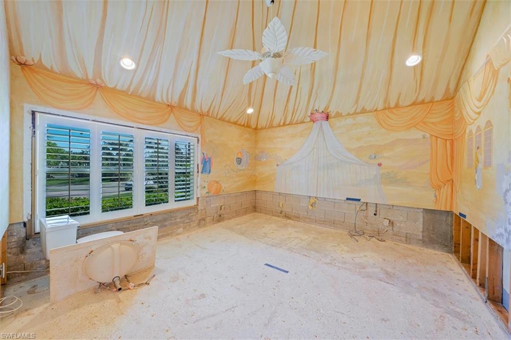 PARK SHORE - Residential