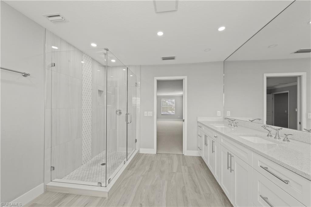 VALENCIA LAKES - Residential Lease