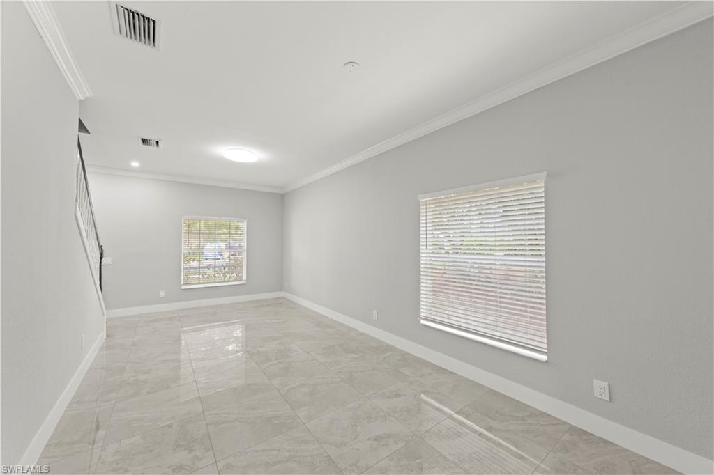 VALENCIA LAKES - Residential Lease