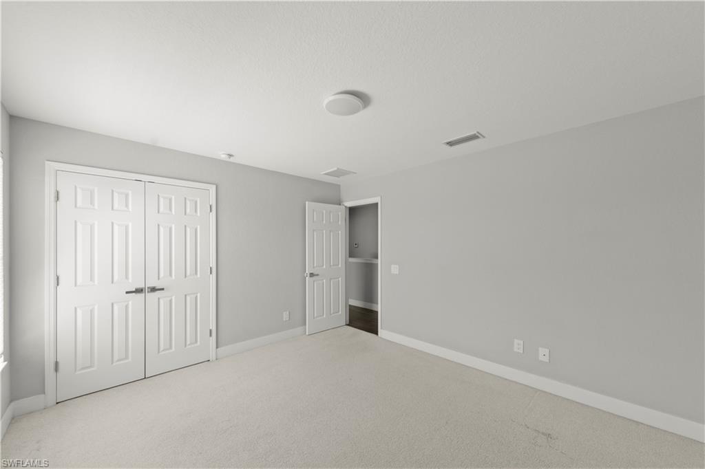 VALENCIA LAKES - Residential Lease