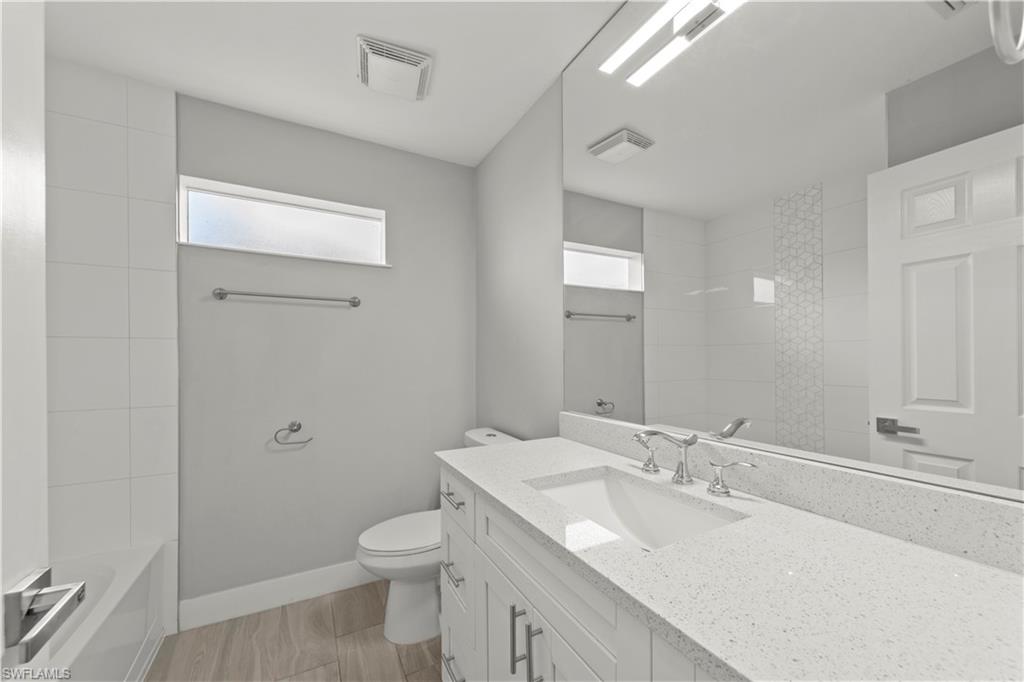 VALENCIA LAKES - Residential Lease