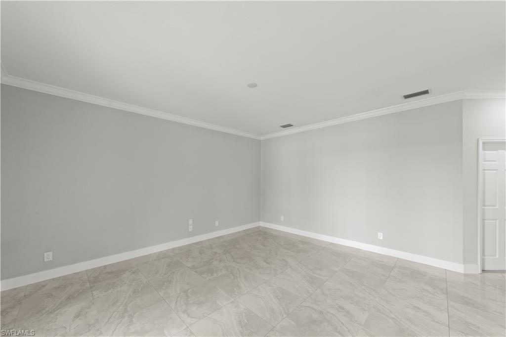 VALENCIA LAKES - Residential Lease