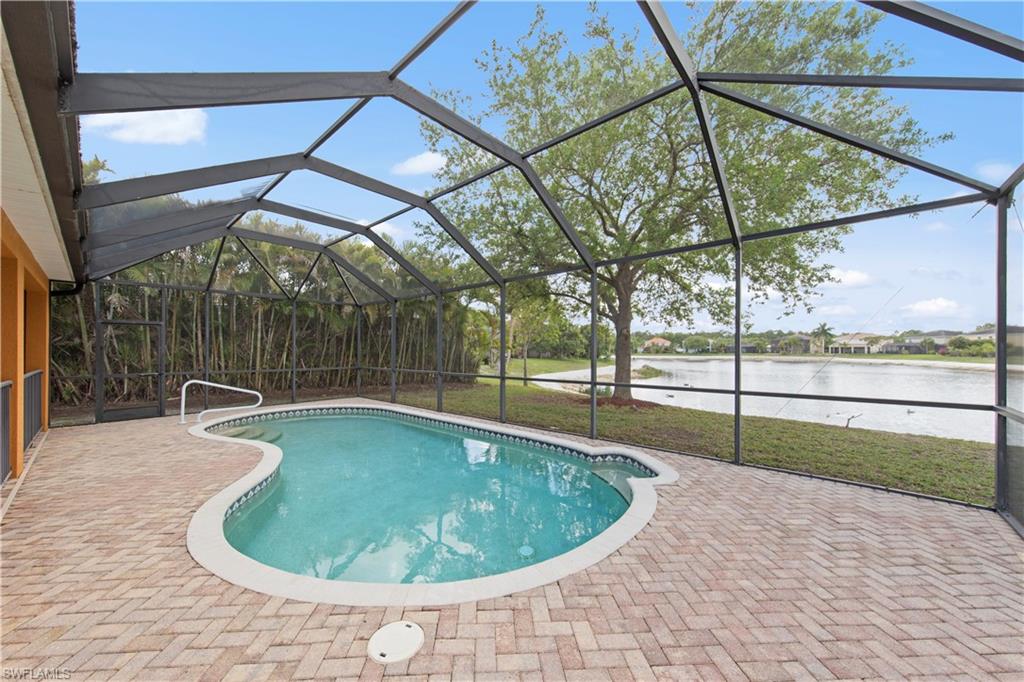 VALENCIA LAKES - Residential Lease