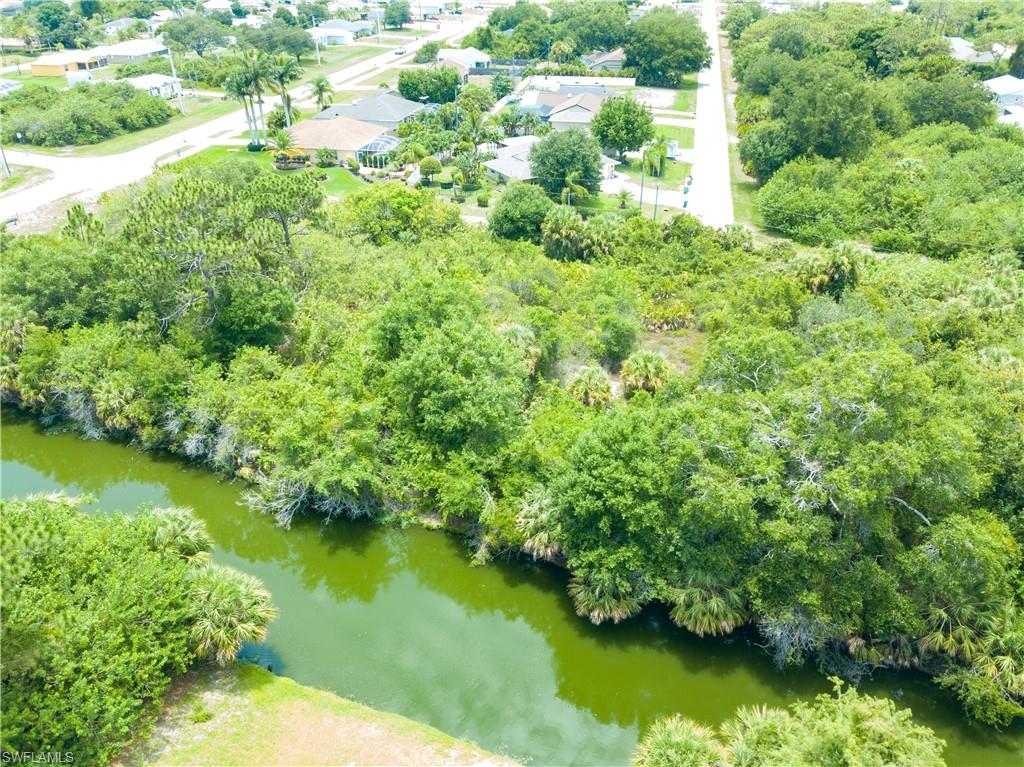 PORT CHARLOTTE - Land