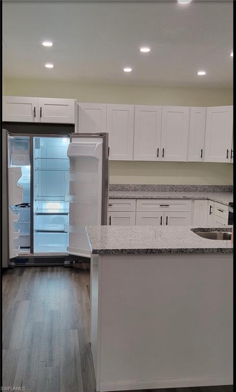 FOXMOOR LAKES - Residential