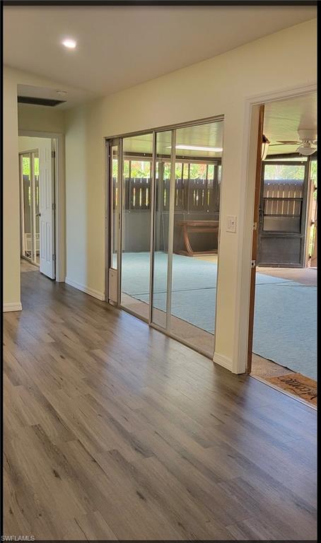 FOXMOOR LAKES - Residential