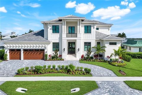 960 Iris CT MARCO ISLAND FL 34145