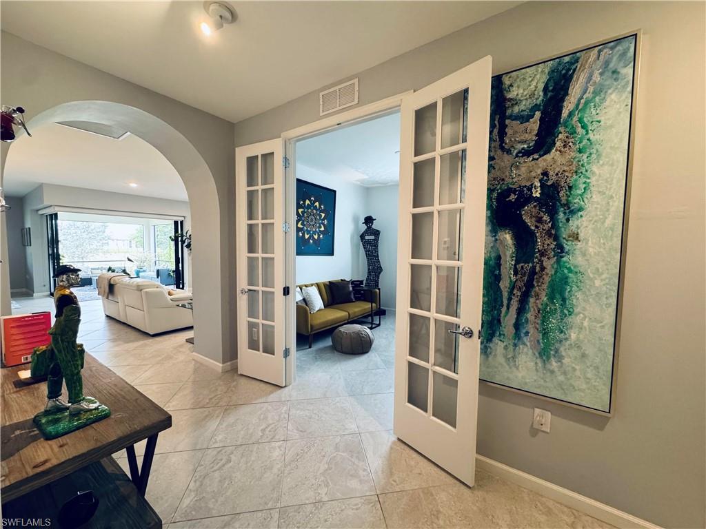 HAMPTON LAKES - Residential Lease