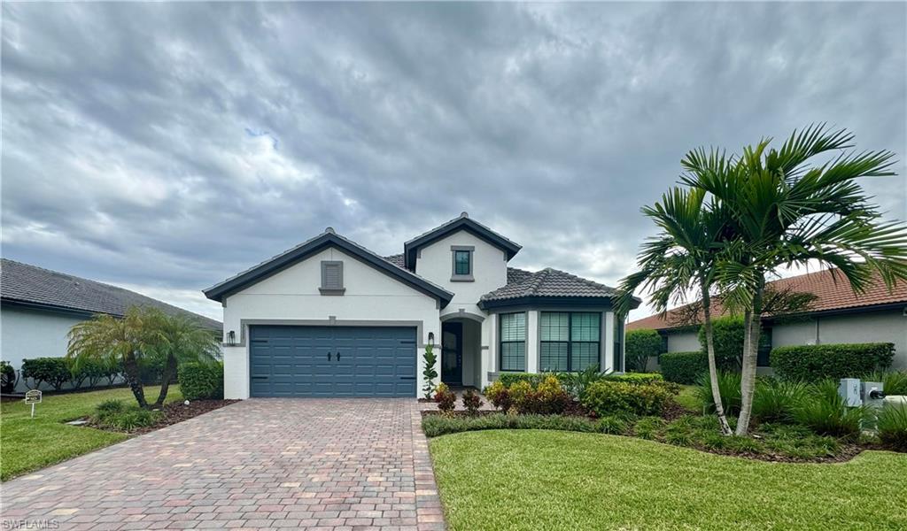 HAMPTON LAKES - Residential Lease