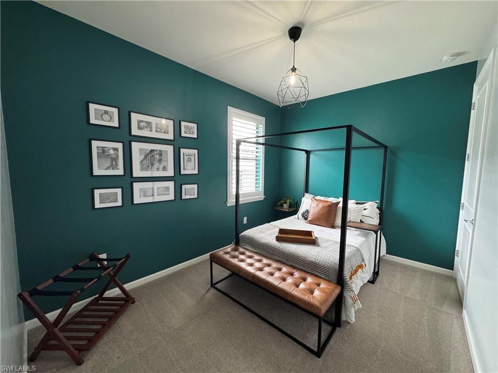 HAMPTON LAKES - Residential Lease