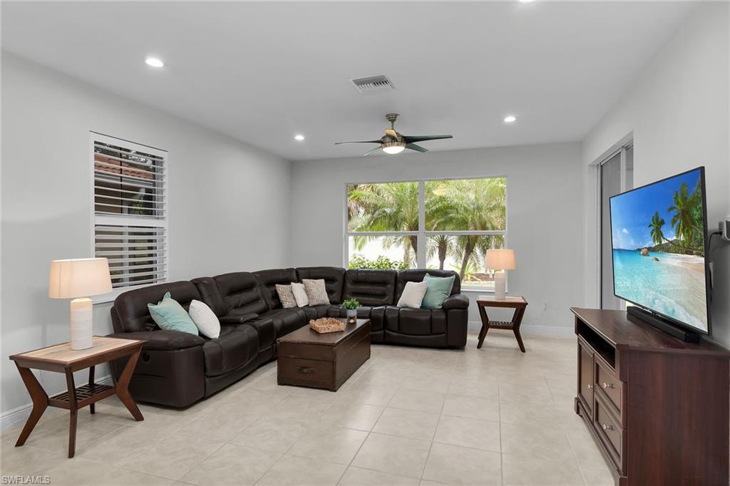 MANCHESTER SQUARE - Residential