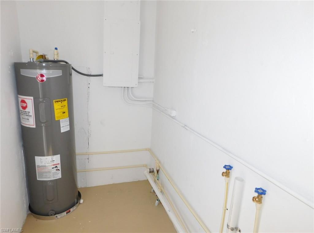 SAN CARLOS PARK - Residential