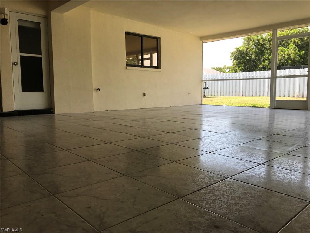 CAPE CORAL - Residential