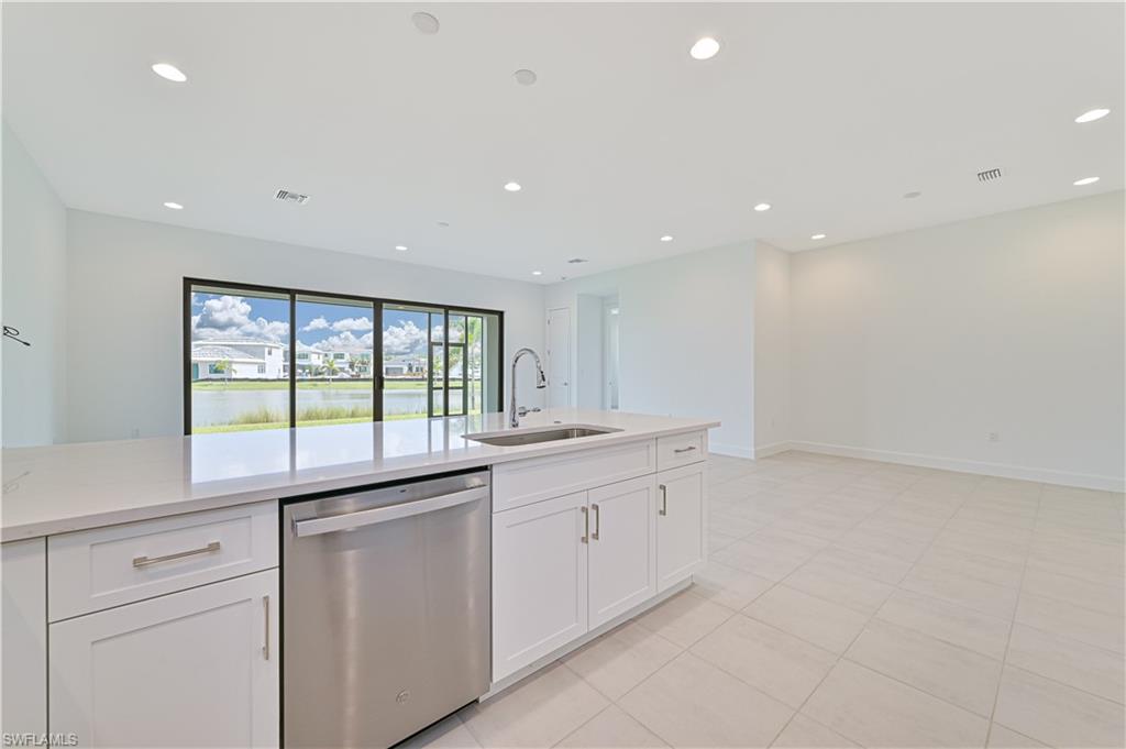 RIVERCREEK IN ESTERO - Residential