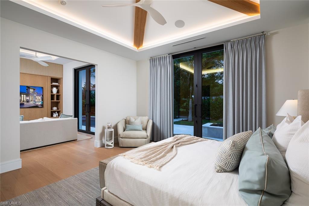 OLDE NAPLES - Residential