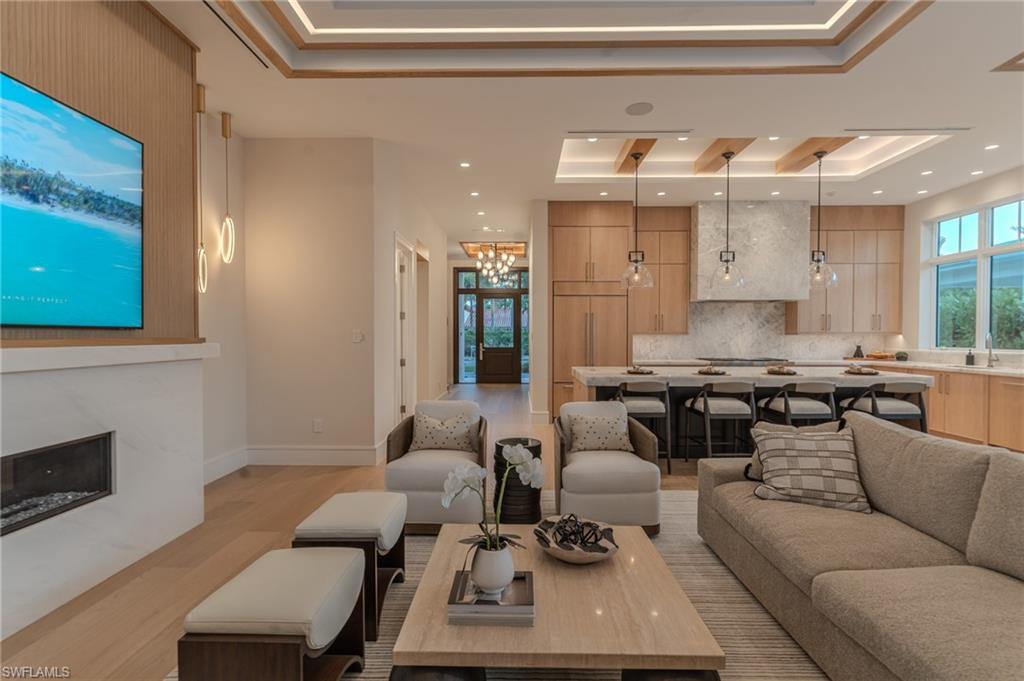 OLDE NAPLES - Residential