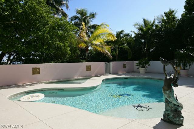 DICKEYS JOHN R SUBD - Residential