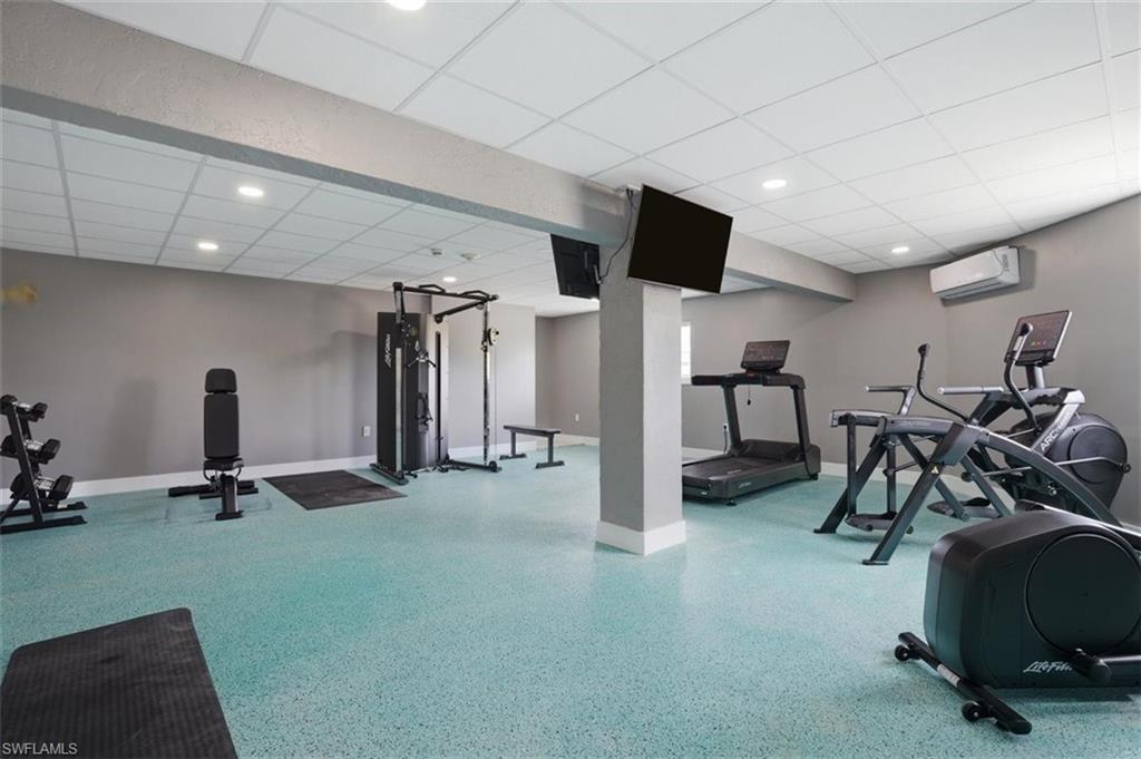 WINDSOR WEST - Residential Lease