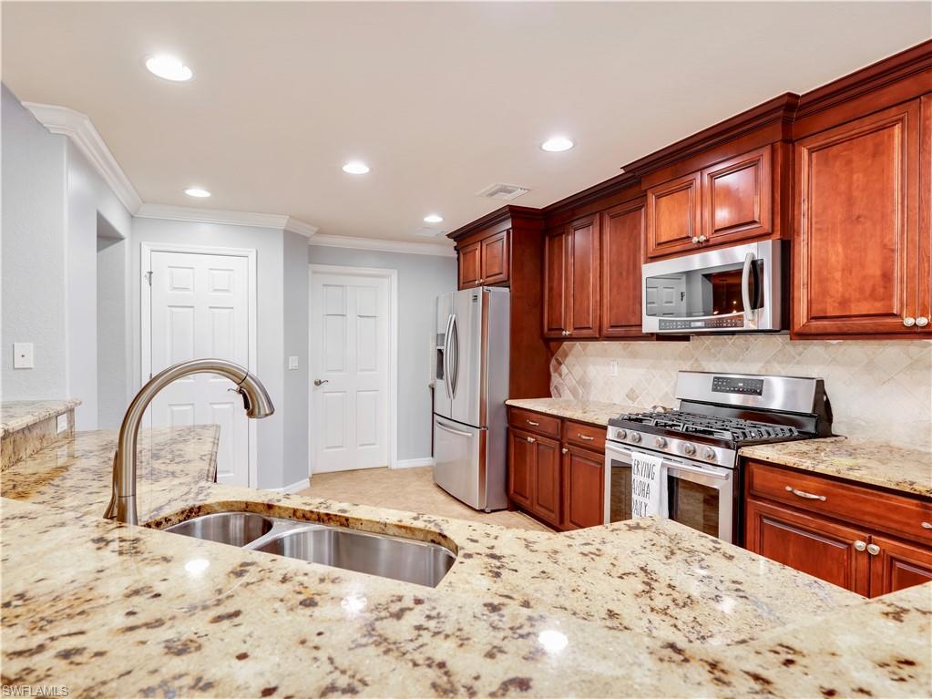 THE RESERVE AT ESTERO - Residential