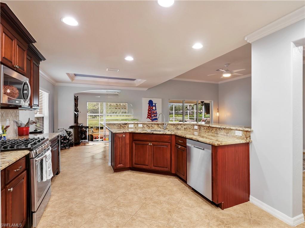 THE RESERVE AT ESTERO - Residential