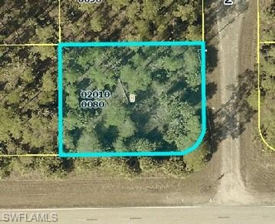 Priced to sell!  Discover the perfect canvas for your dream home on this spacious 1/3 acre vacant corner residential building lot in the desirable eastern side of Lehigh Acres. Boasting a premium location and clear development potential, this property offers the ideal setting for your custom home build.
Key features include:
Corner lot — enhanced visibility, flexible design options, and added curb appeal.
West-facing rear exposure — enjoy beautiful afternoon and evening light in your outdoor living spaces.
Not in a flood zone — peace of mind and potential savings on construction requirements and insurance.
Located in the eastern sector of Lehigh Acres — a peaceful neighborhood setting.
Whether you’re an investor or a future homeowner, this prime lot presents an excellent opportunity to build in one of Lee County’s fastest-growing communities. Don’t miss your chance to make this exceptional property the site of your next project!