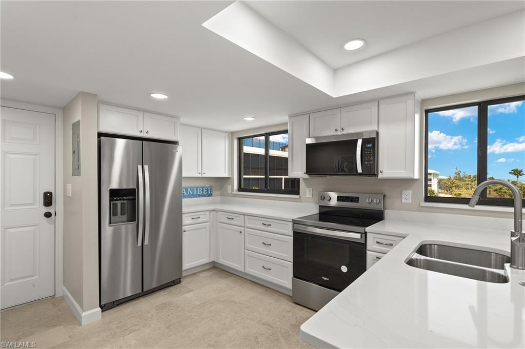 SANDALFOOT CONDOMINIUM - Residential