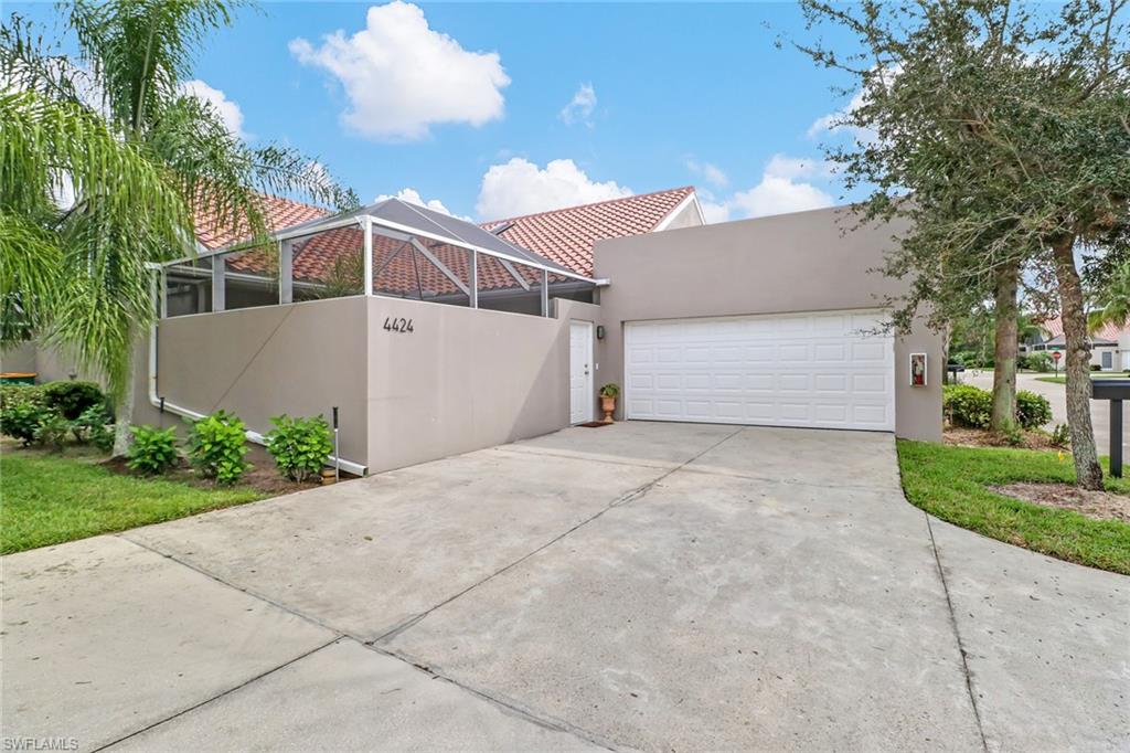 QUAIL WOODS COURTYARDS - Residential