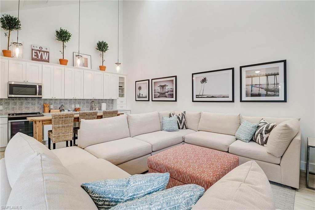 QUAIL WOODS COURTYARDS - Residential