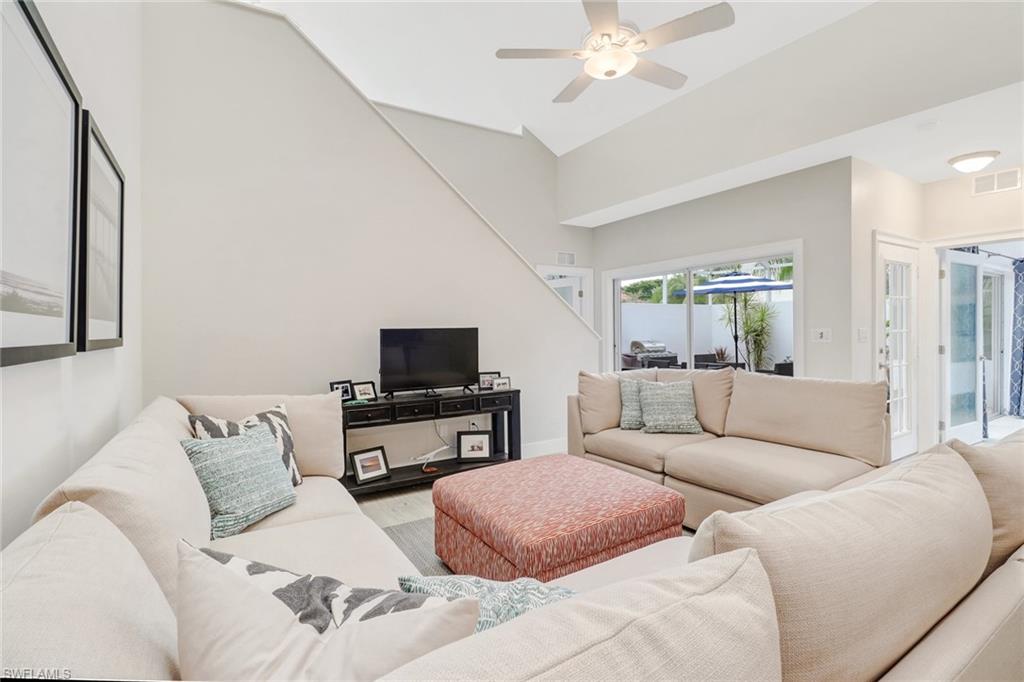 QUAIL WOODS COURTYARDS - Residential