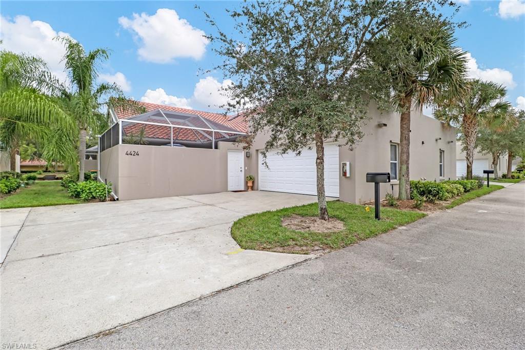 QUAIL WOODS COURTYARDS - Residential