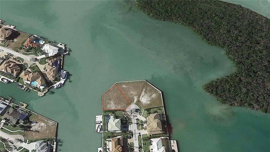 GORGEOUS SOUTH WESTERN EXPOSURE WITH 163FT OF NEWER SEAWALL. BEAUTIFUL AREA OF FABULOUS HOMES AND LOW TRAFFIC. SIT BACK,RELAX AND ENJOY THE BOATS AND SUNSETS. THE ADJOINING TIP LOT(2220147)CAN ALSO BE PURCHASED TO HAVE A TOTAL OF 335FT ON THE WATER AND A FABULOUS HOMESITE. ONE OF ONLY A FEW OPPORTUNITIES LEFT TOO BUILD ON ADJOINING LOTS ON MARCO ISLAND.