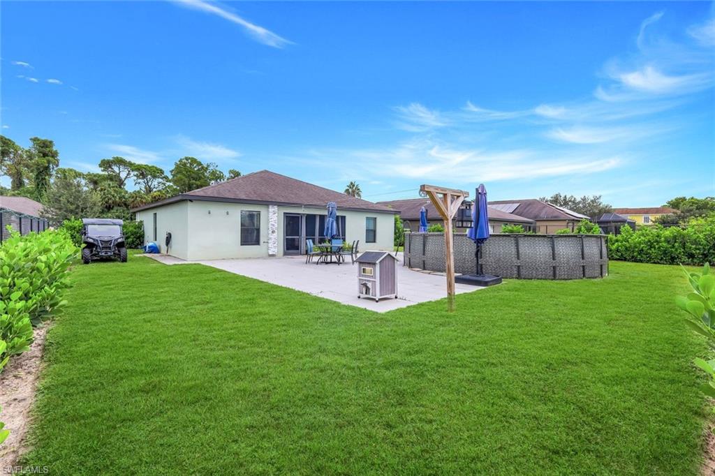 SHADOW LAKES - Residential Lease