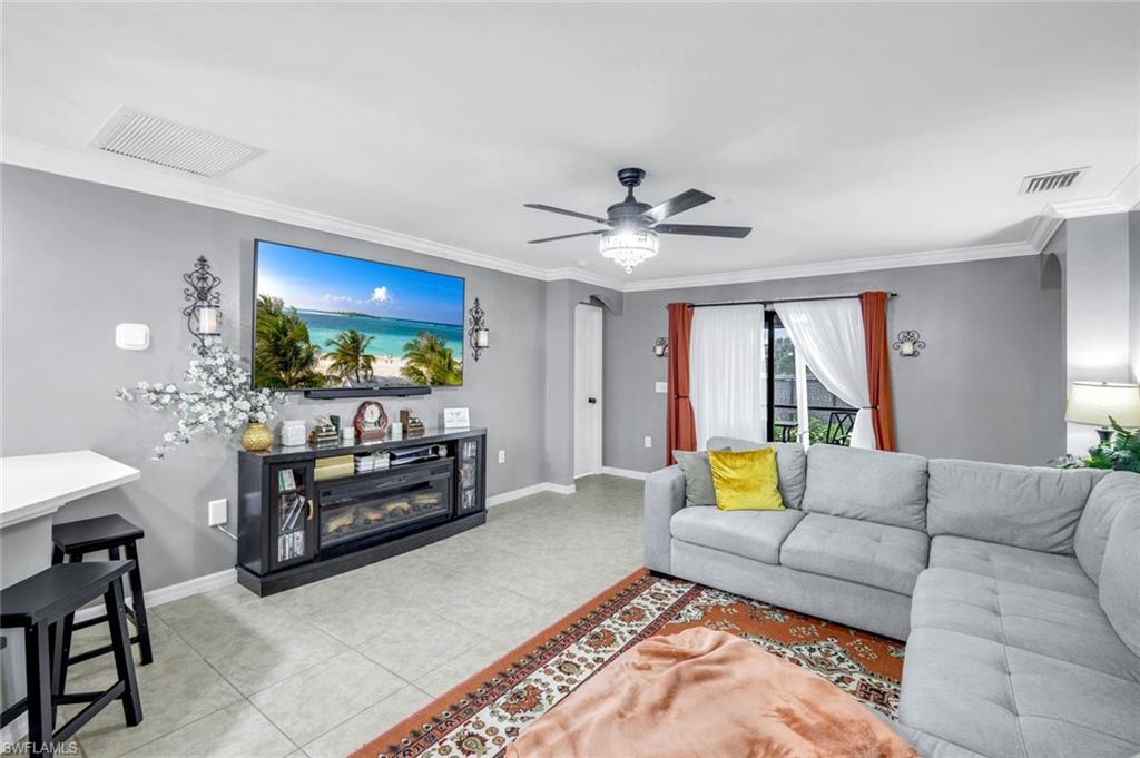 SHADOW LAKES - Residential Lease