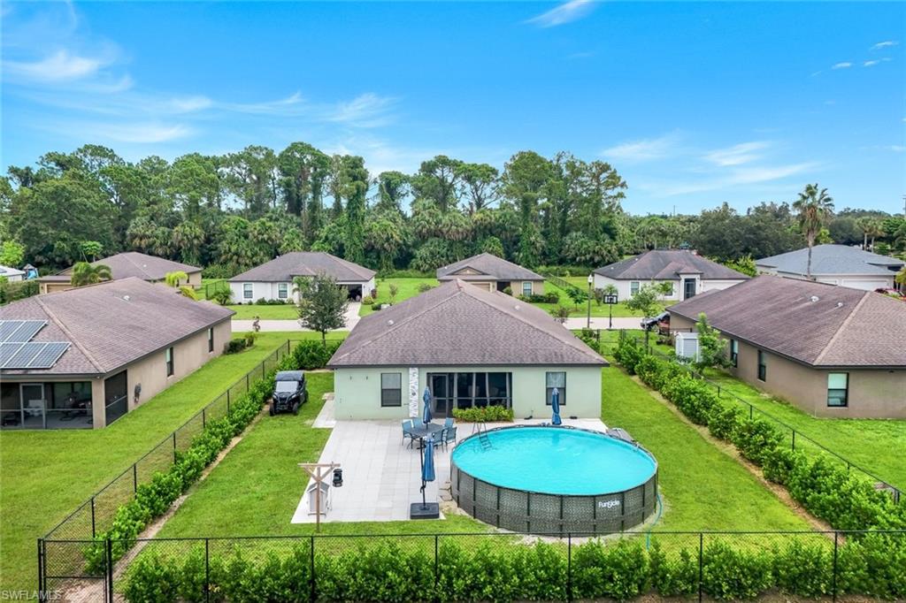 SHADOW LAKES - Residential Lease