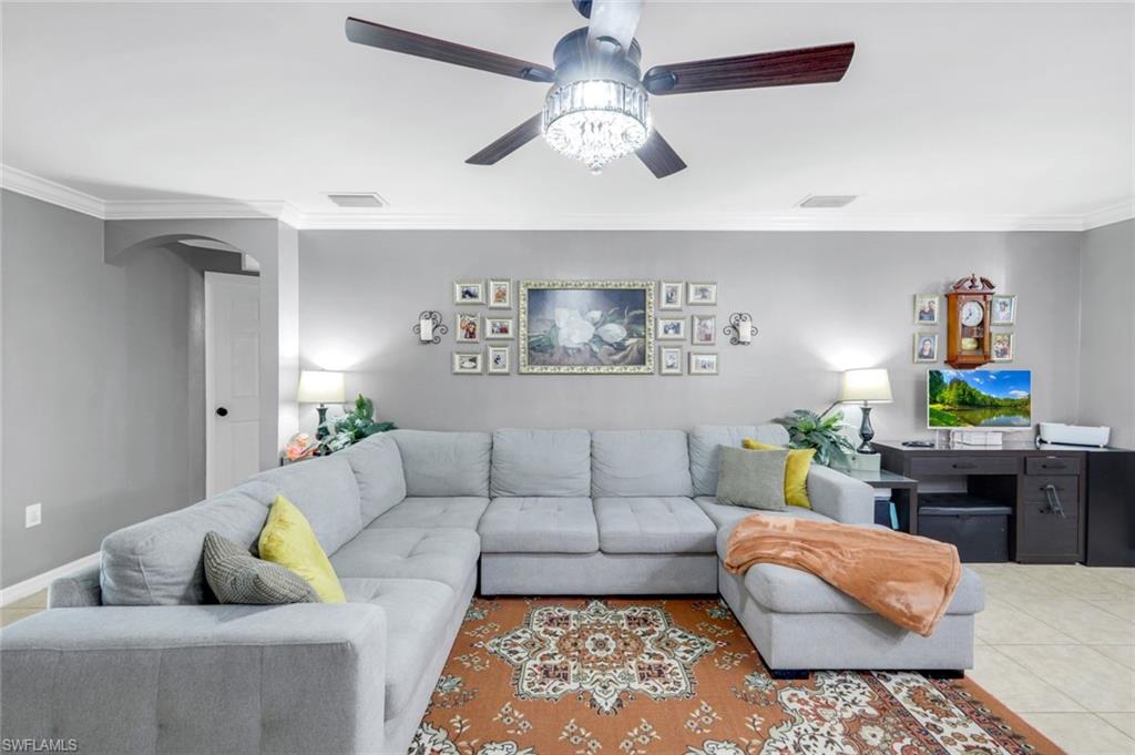 SHADOW LAKES - Residential Lease