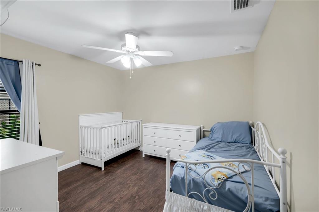 SHADOW LAKES - Residential Lease