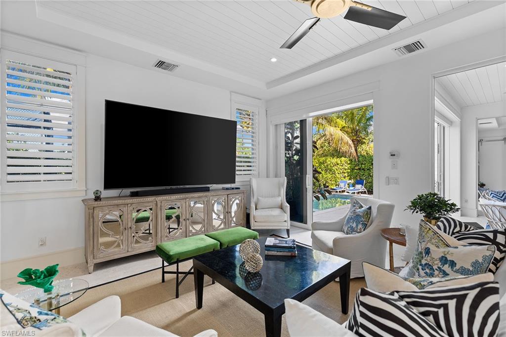 OLDE NAPLES - Residential