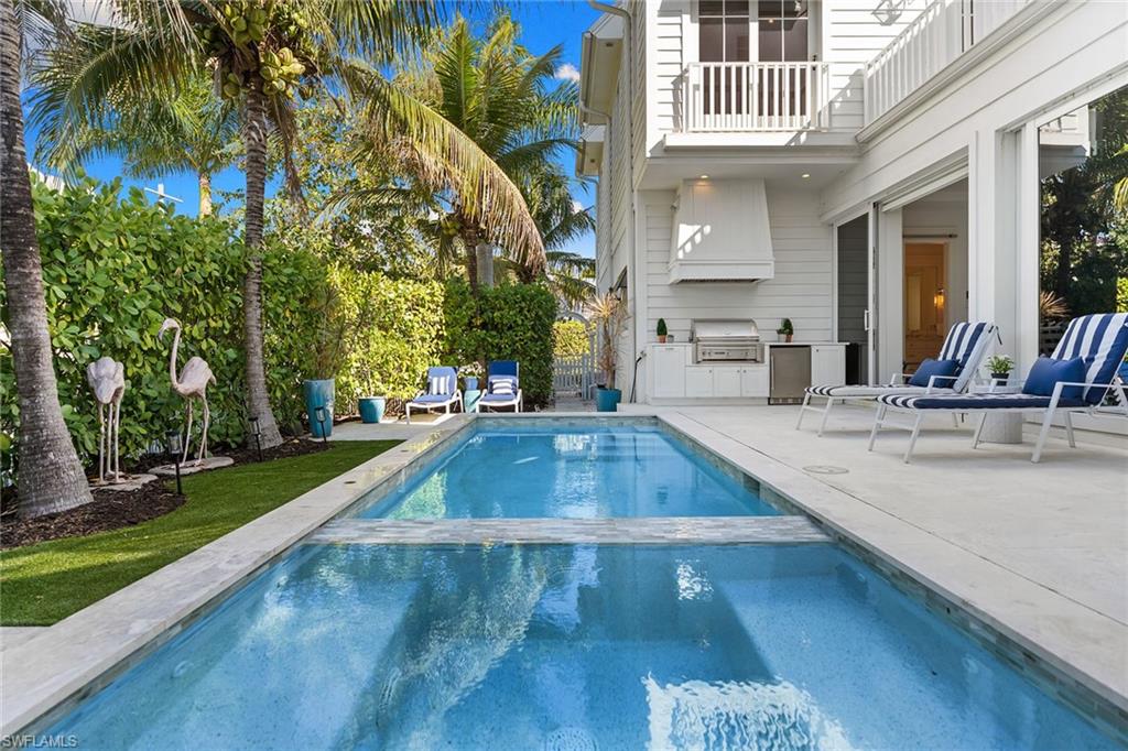 OLDE NAPLES - Residential